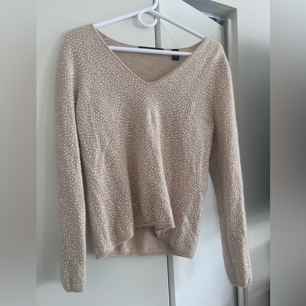 Lord & Taylor 100% 2 ply cashmere sweater